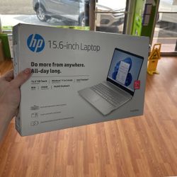HP 15.6" Touchscreen Intel Laptop 8GB RAM 256GB SSD – Silver (15-dy2005tg) Brand New Sesled