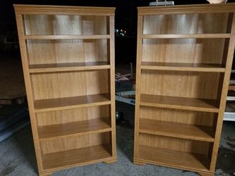 2 tall shelfs