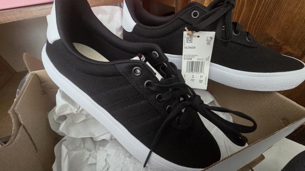 adidas vulc raid3r Skateboard Shoes