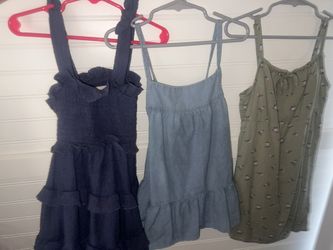 Girls dresses size 5-6/7T