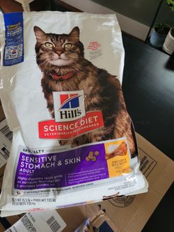 Hills science diet cat food sensitive stomach and skin