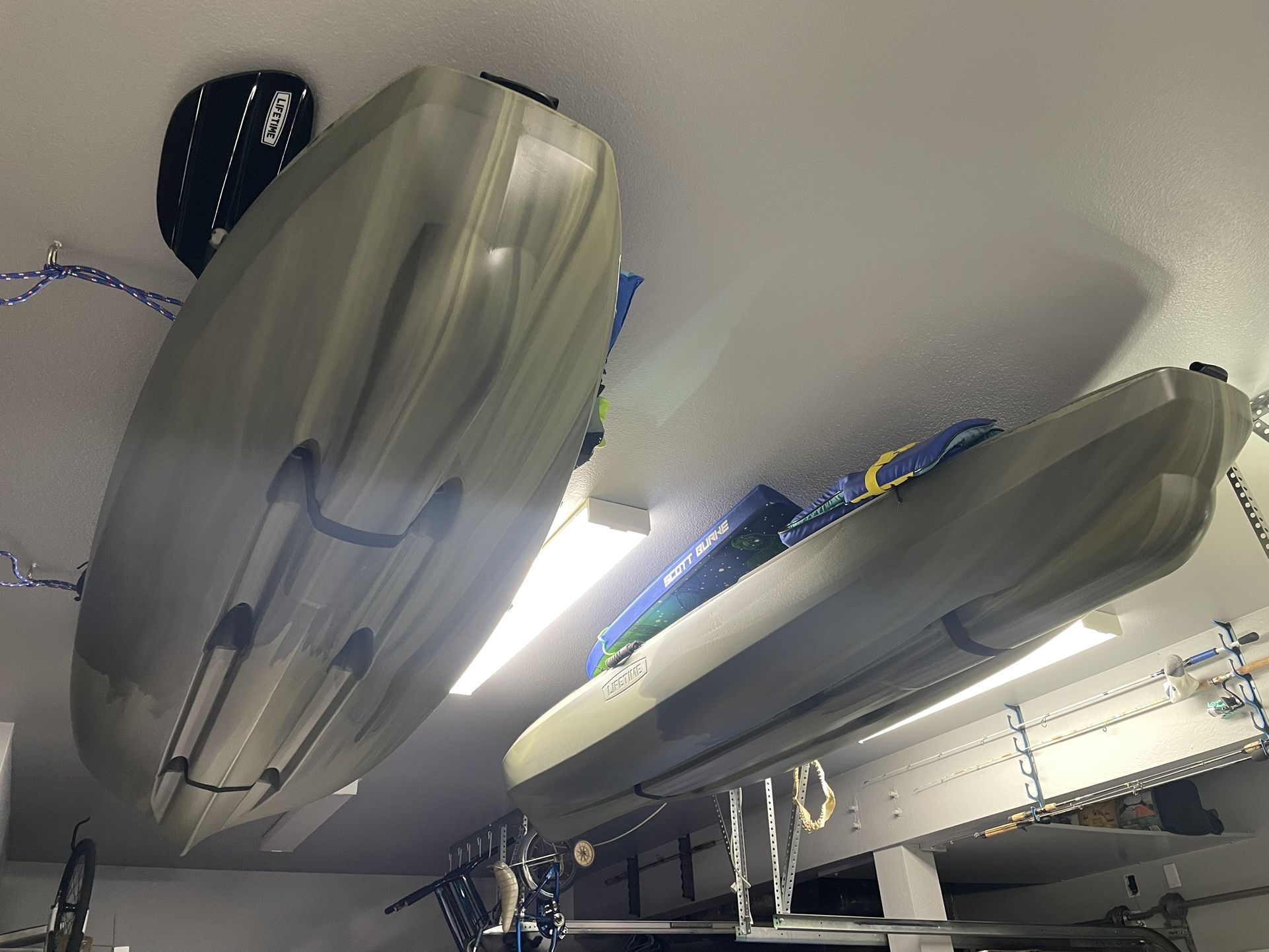 Lifetime Teton 100 Fishing Kayak With Metal Frame Adjustable Seat BRAND NEW