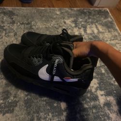 Nike off white air maxes