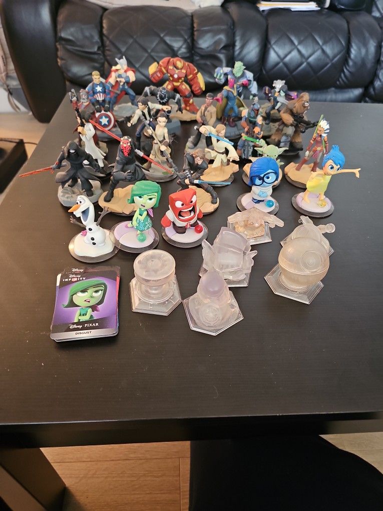 Xbox Disney Infinity Figures Bundle