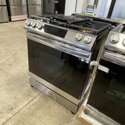 Samsung Gas Stove With Air Fryer ZM7H