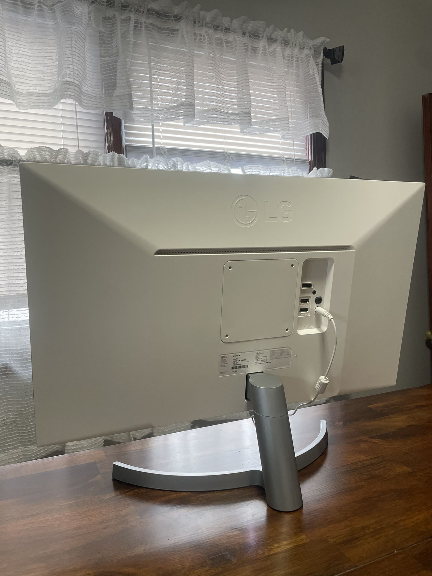 LG 4K 27 Inch Monitor