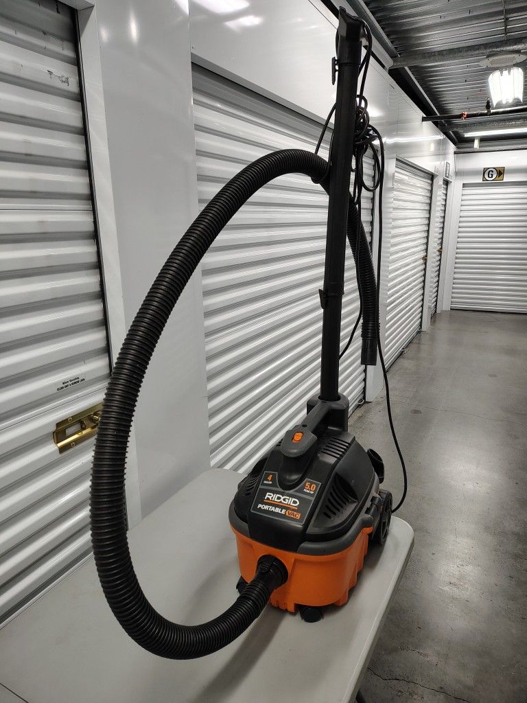 RIDGID 4 Gallon 5 Peak Horsepower Wet/ Dry Vac