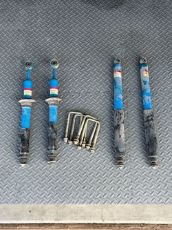 Tacoma shock set