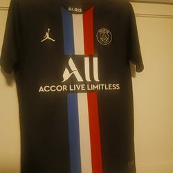 Paris Saint - Germain Jersey Kids Size Medium 