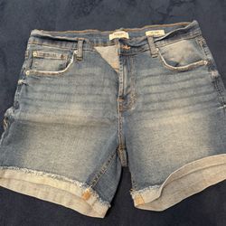 Women’s Shorts 8/29