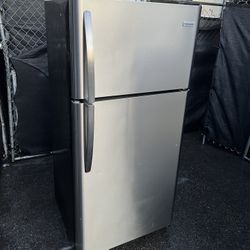 Silver Frigidaire Apt Size Stainless Steel Fridge We Deliver And Install👨🏻‍🔧🚚