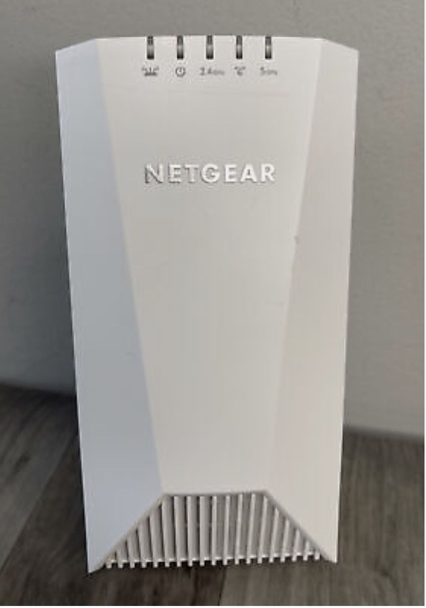 Netgear Nighthawk Mesh X45 AC2200 Wi-Fi Range Extender