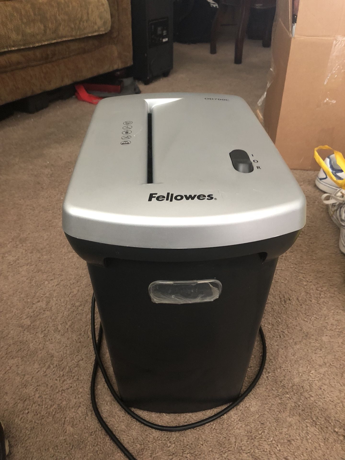 FELLOWES OD700c Paper shredder
