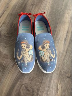 Women’s TOMS Shoes
