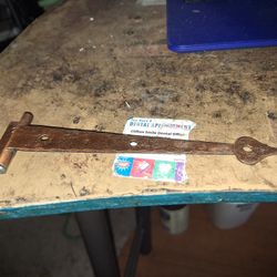 20 +/- Pounds Of Old Hinges