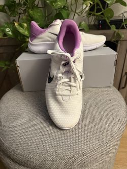 Women’s Size10 Nike Flex
