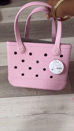light pink bogg bag