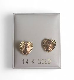 Gold earrings