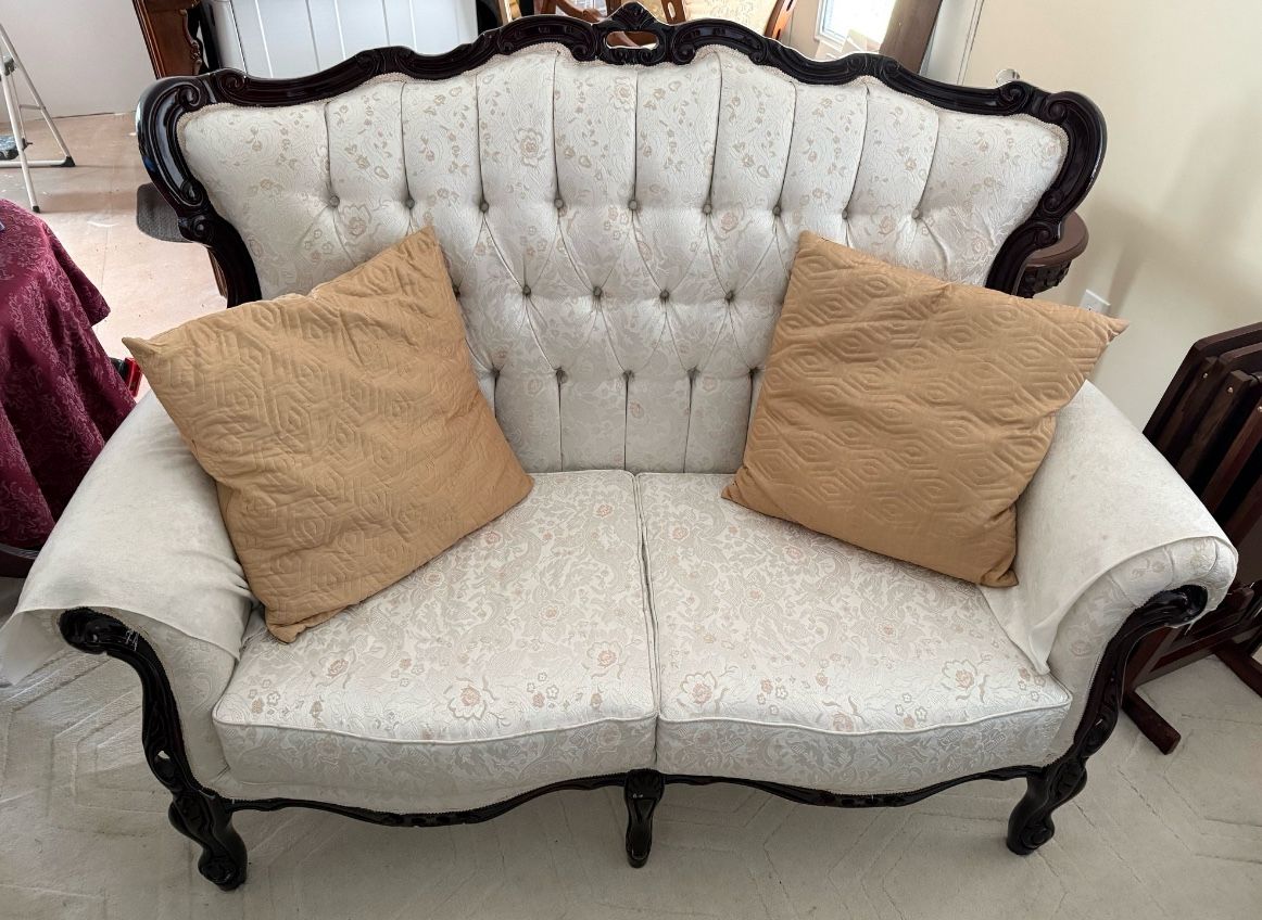 2 Piece Antique/Vintage Style Carved Wood Tufted Living Room Set