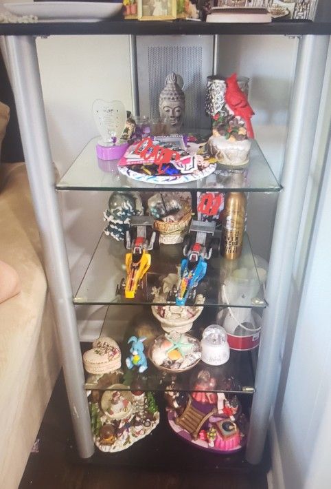 2 Glass Stands