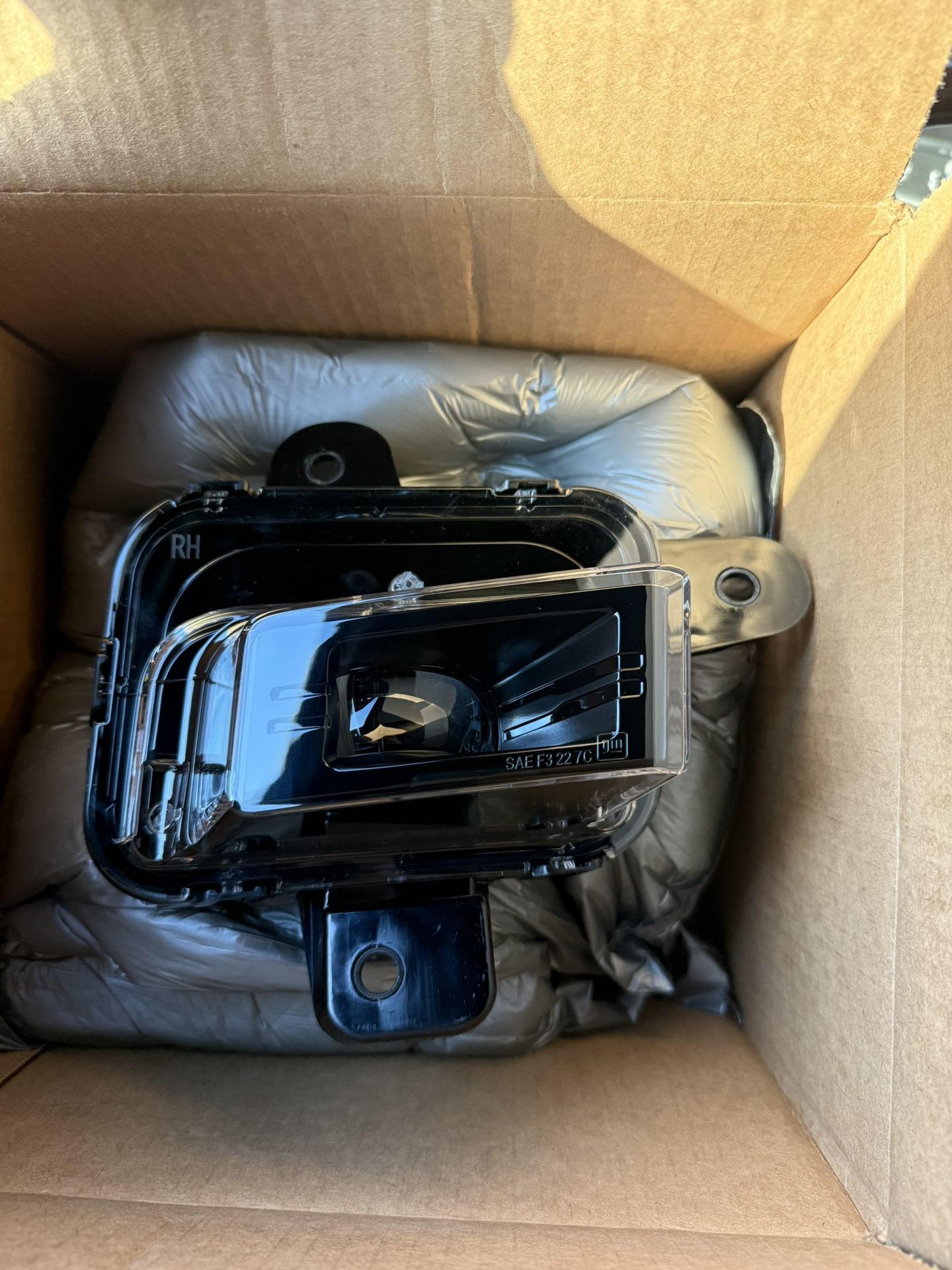 2022 Sierra 1500 Right Fog Light