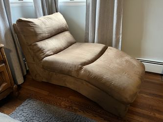 Chaise Lounger