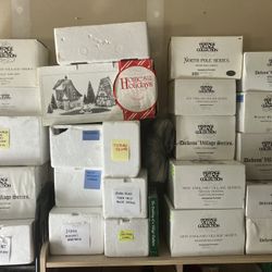 Lot 23 DEPT 56 NORTH POLE SERIES SANTA'S WORKSHOP TALLY HO Christmas FIGURINE ** Vintage - RETIRED **