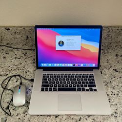 MacBook Pro 15 Inch (With Mouse)