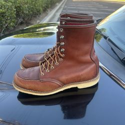 Red Wing  Boots Size 10.5 B 