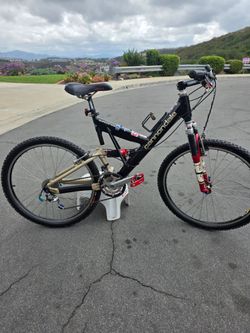 Cannondale downhill mountain bike