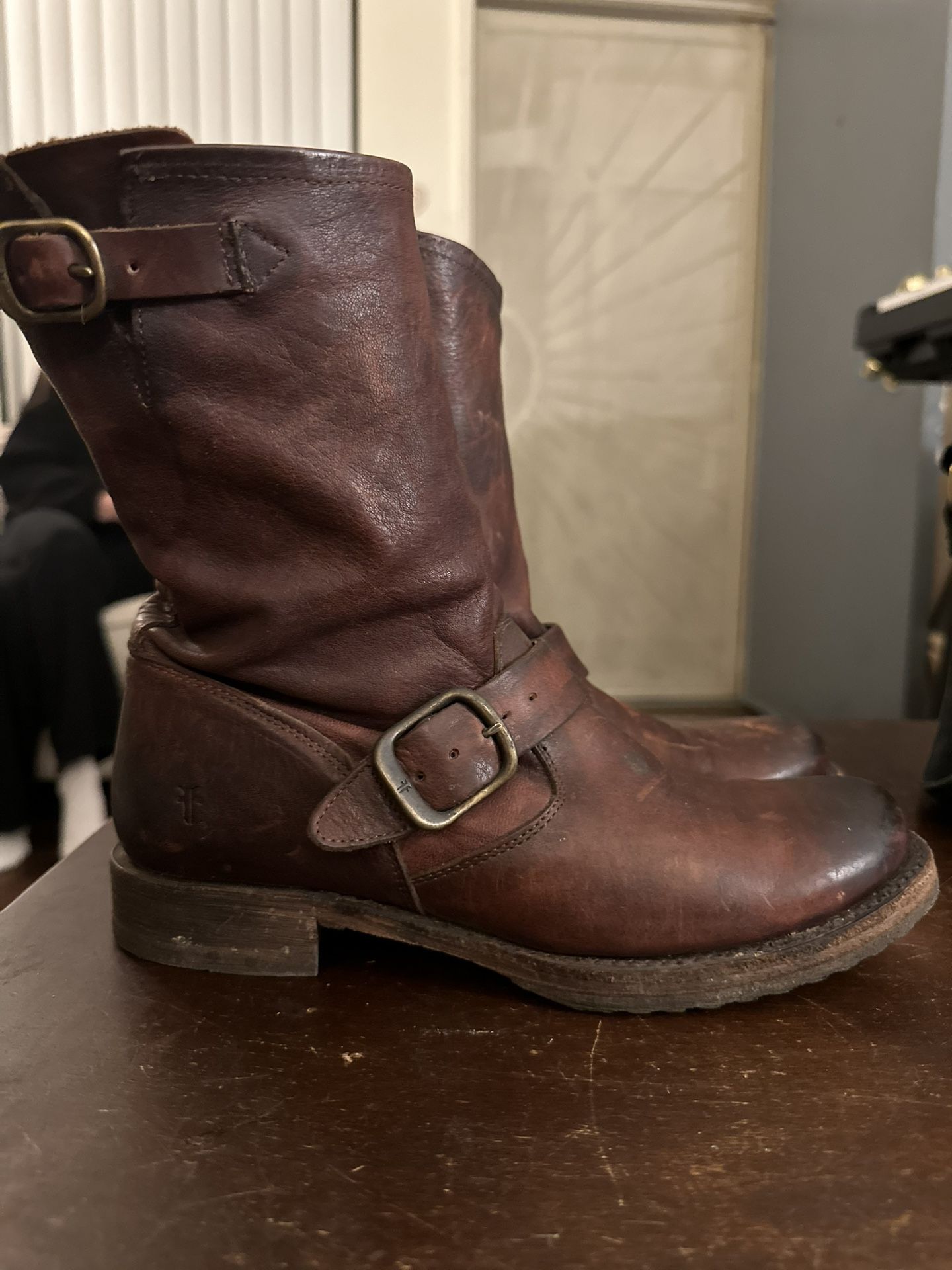 Frye Boots Women’s Size 8