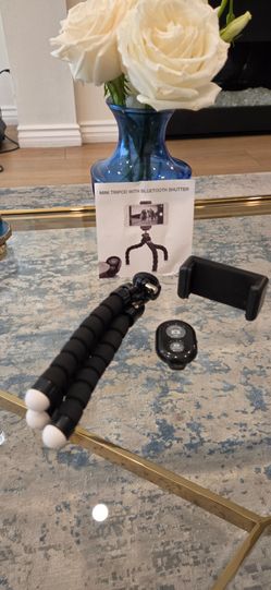 Brand New Phone Portable Mini Tripod With Bluetooth Shutter