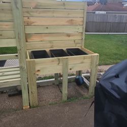 bench , raised planter 