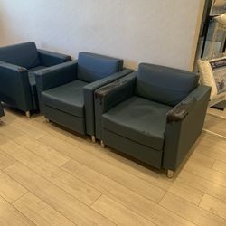 Free Chairs 