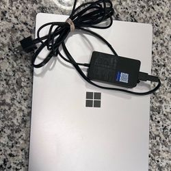Microsoft Surface Laptop 4 – Touchscreen | i5 | 8GB RAM | Excellent Condition 