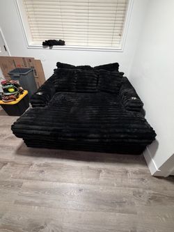 Black Oversized Chaise Lounge with Cup Holders