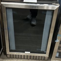 NEW Zephyr Presrv™ 24" Beverage Cooler – Stainless Steel – Outdoor Rated