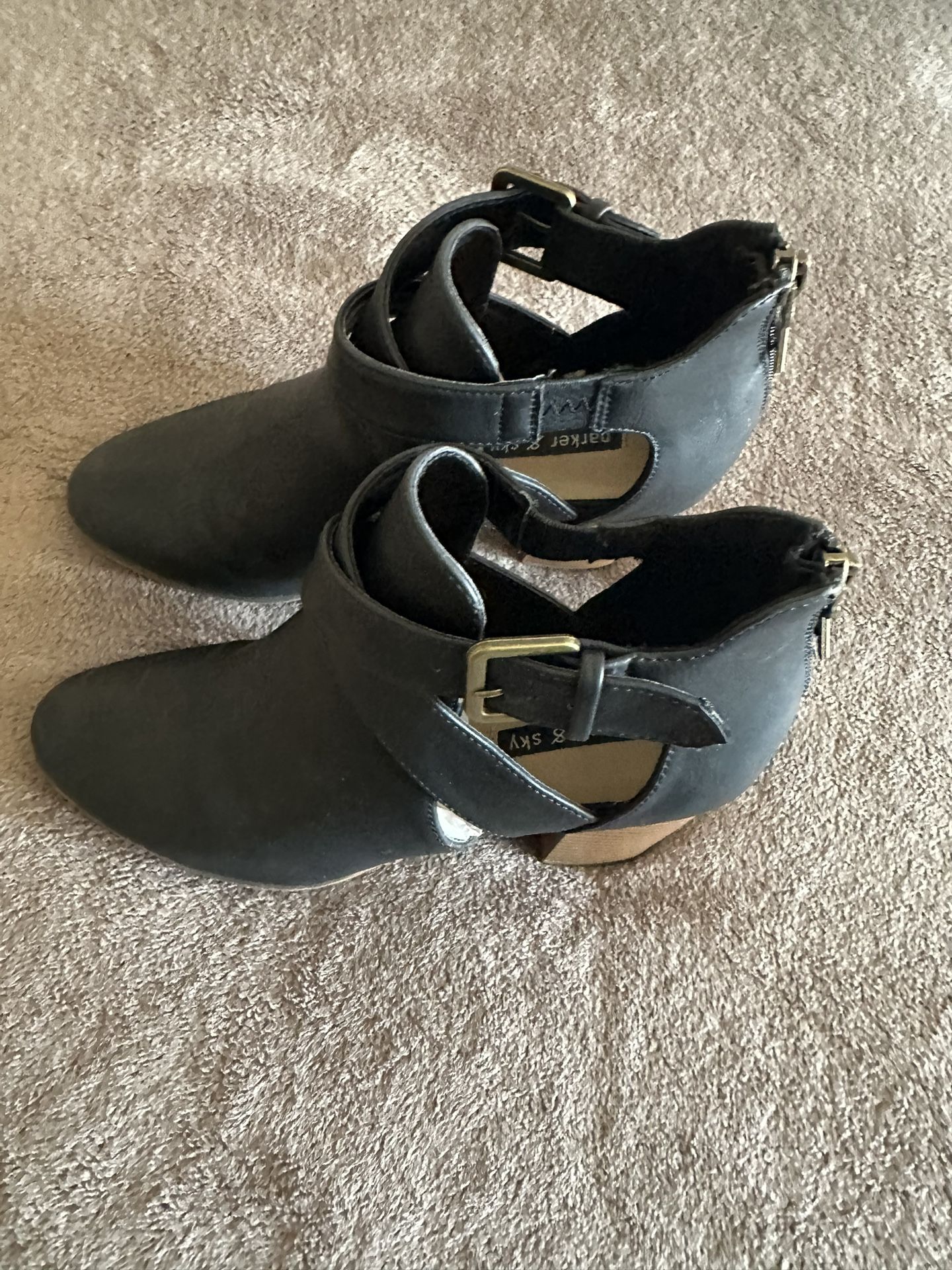 Park And Sky Black Heels Size 6.5 