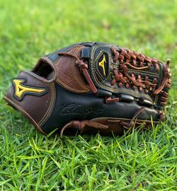 Mizuno Classic pro 11.5” baseball glove