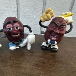 Vintage 1980 California Raisins Figures 