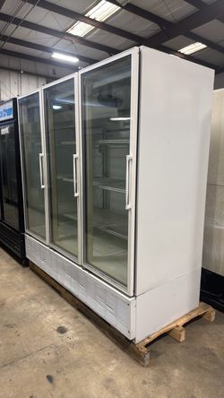 Commercial Refrigerator