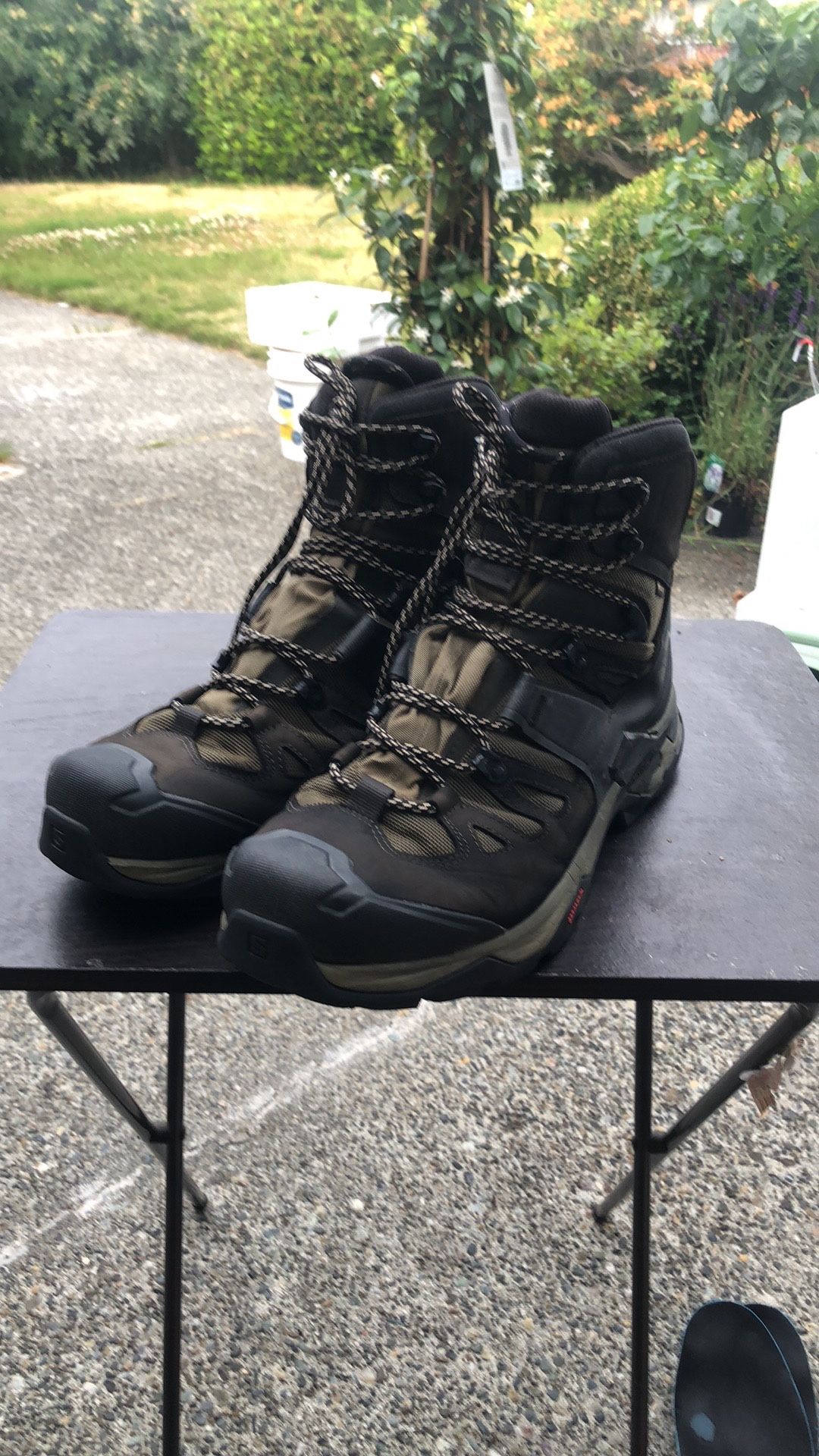 Salomon Quest 4d gtx Men’s Olive Black Hiking Gore-Tex Boots Size 11.5
