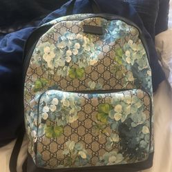gucci backpack 