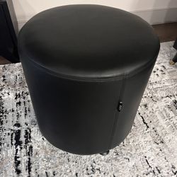 Ottoman Black Leathers Modern Round