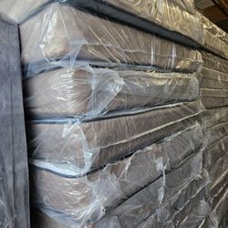 CALIFORNIA  < KING SET $249 < MATTRESS AND BOX SPRING 