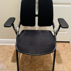 Foldable Rolling Desk Chair 24”D x 33”W x 25”H $30 Price is Firm Windermere Pick Up