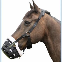 T TEKE Nano-Duro II Deluxe Horse Grazing Muzzle with Fleece Fur Lining, Full Adjustable Neoprene Cushion Halter Size Full
