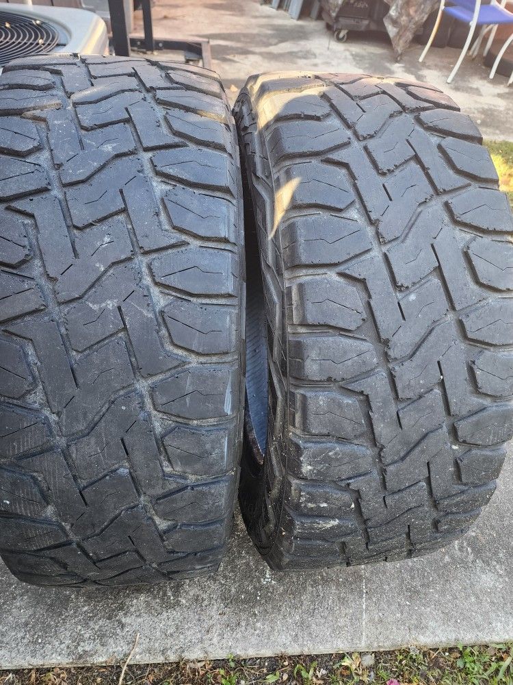 35x12.55r20 (2) Toyo Tires