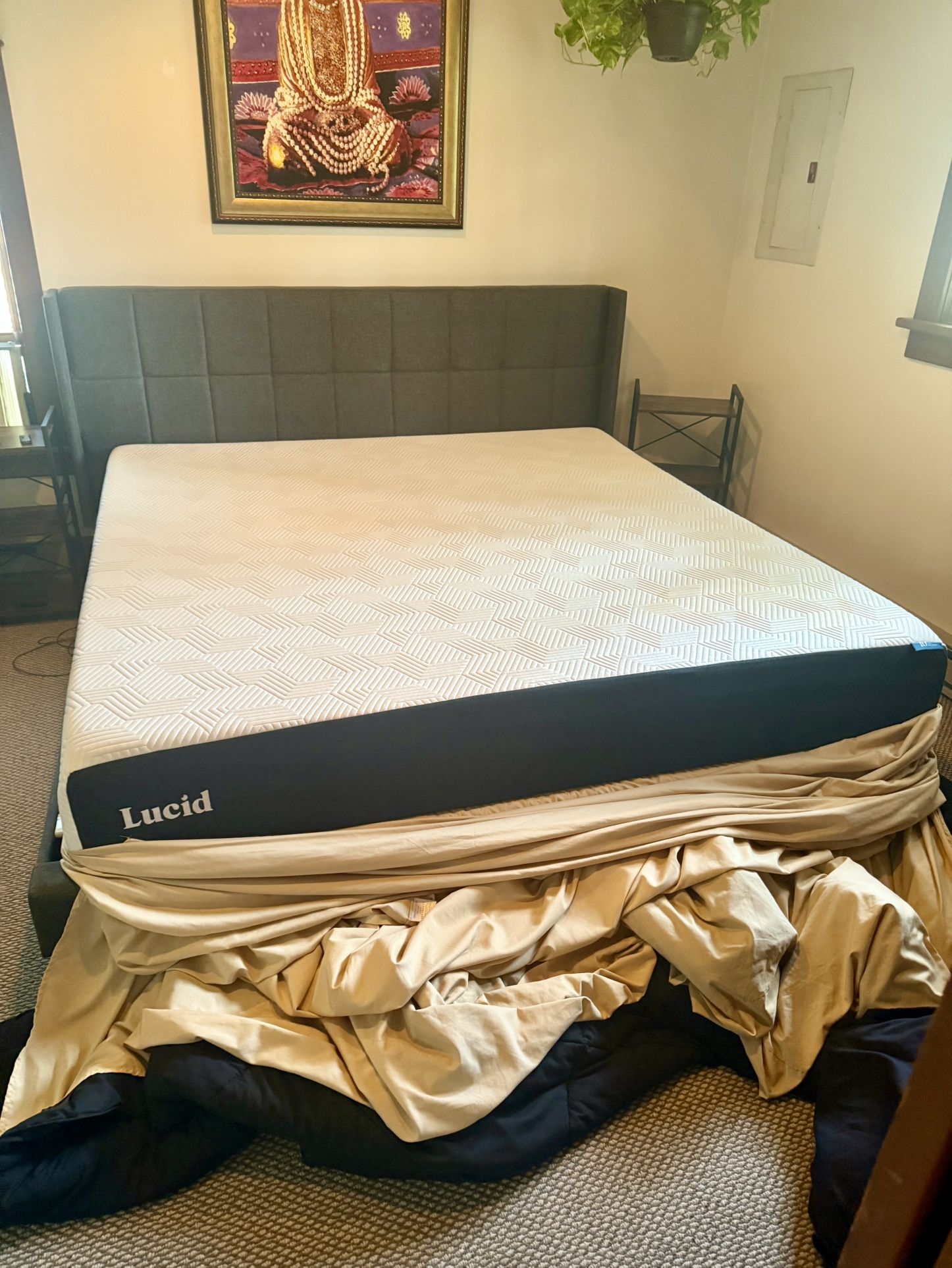 King Size Firm Feel Memory Foam Mattress With Frame