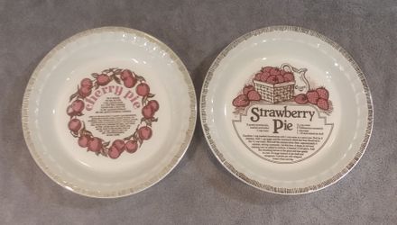 Vintage Country Harvest Cherry/Strawberry Pie Plates